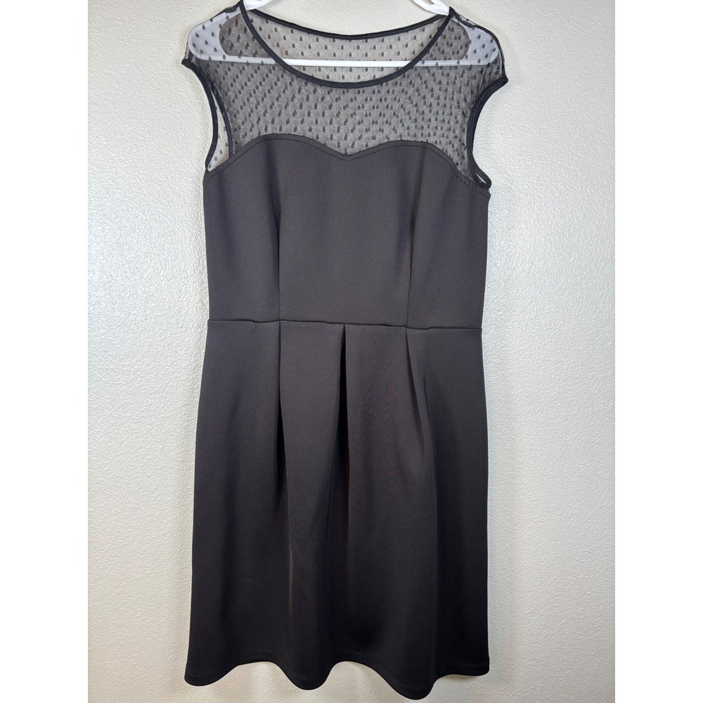 EN FOCUS STUDIO Black Sheer Dot Mesh Cap Sleeve Sweetheart Neckline Dress Sz 10
